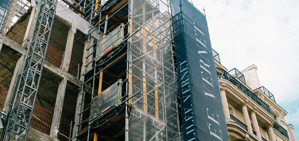 Mobile tower scaffolding