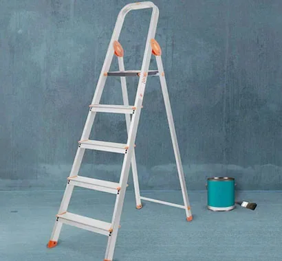 Aluminium ladders by Skyline Scaffoldings